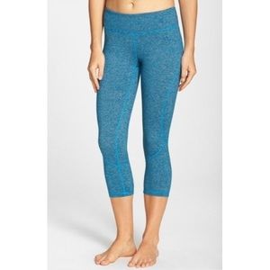 Zella ‘Live In’ Turquoise Crop Leggings, size SP.